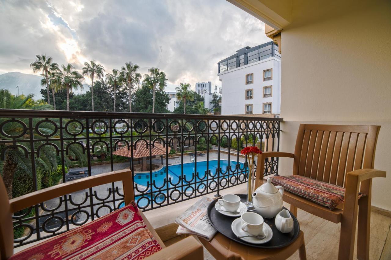 Hotel Pia Bella Kyrenia  Exterior photo