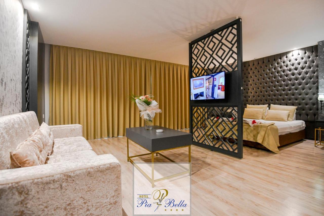 Hotel Pia Bella Kyrenia  Exterior photo