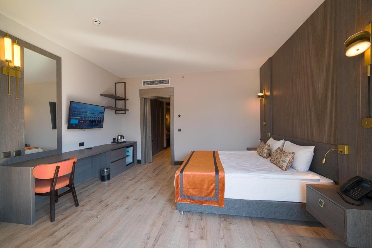 Hotel Pia Bella Kyrenia  Exterior photo