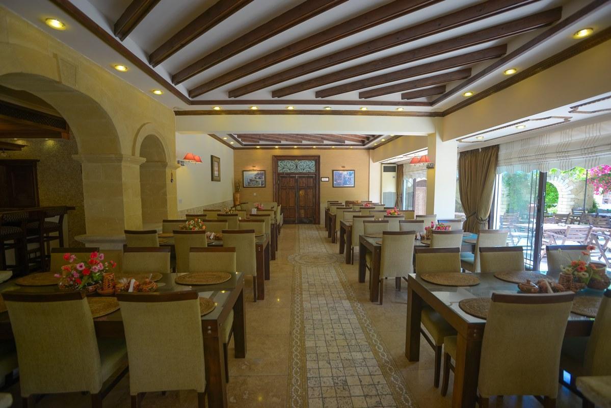 Hotel Pia Bella Kyrenia  Exterior photo